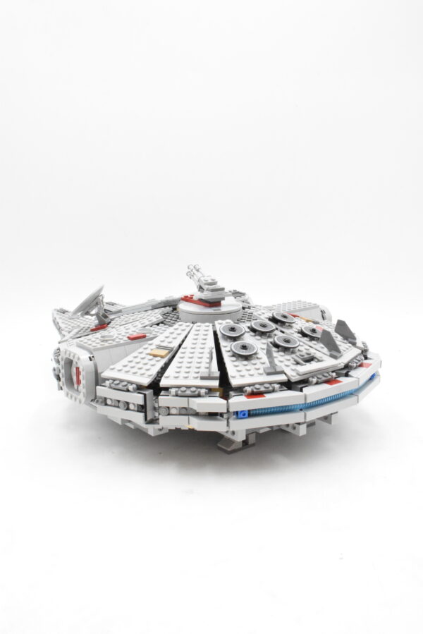 7965 LEGO Star Wars - Millennium Falcon – Image 6