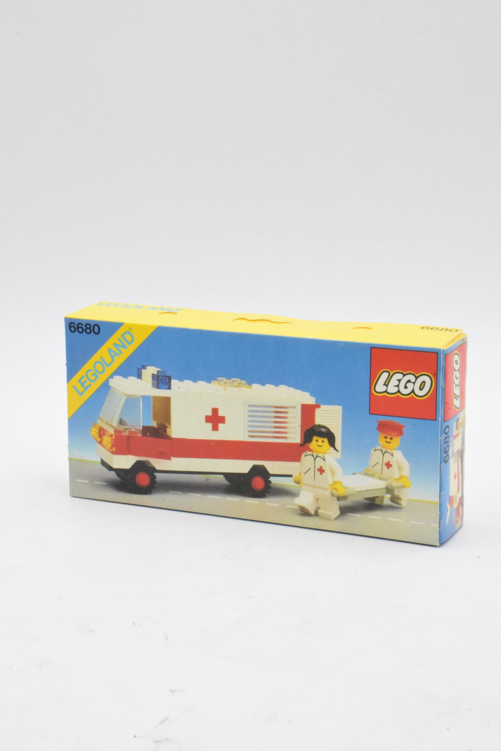 6680 LEGO City - Ambulance