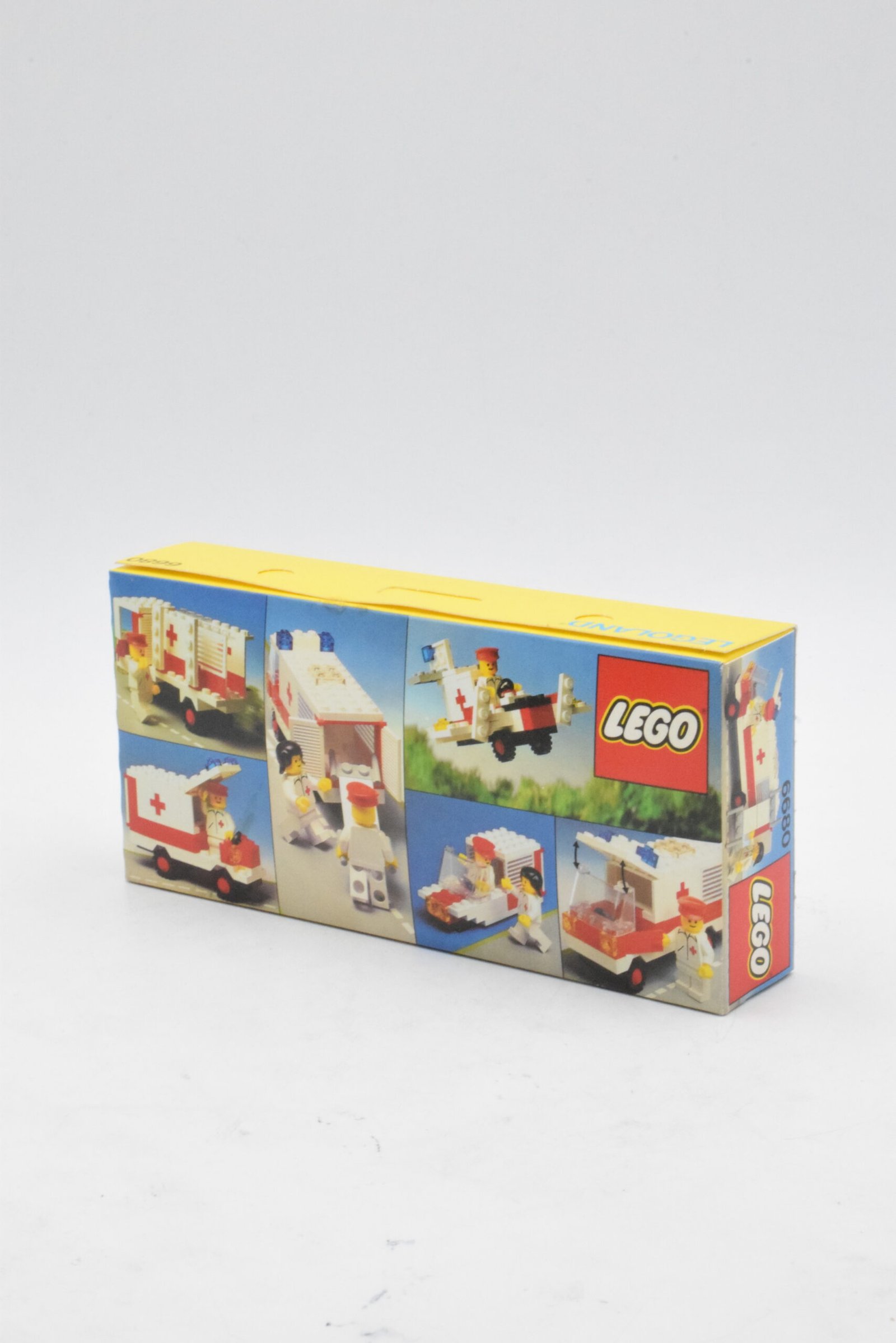 6680 LEGO City - Ambulance – Image 2