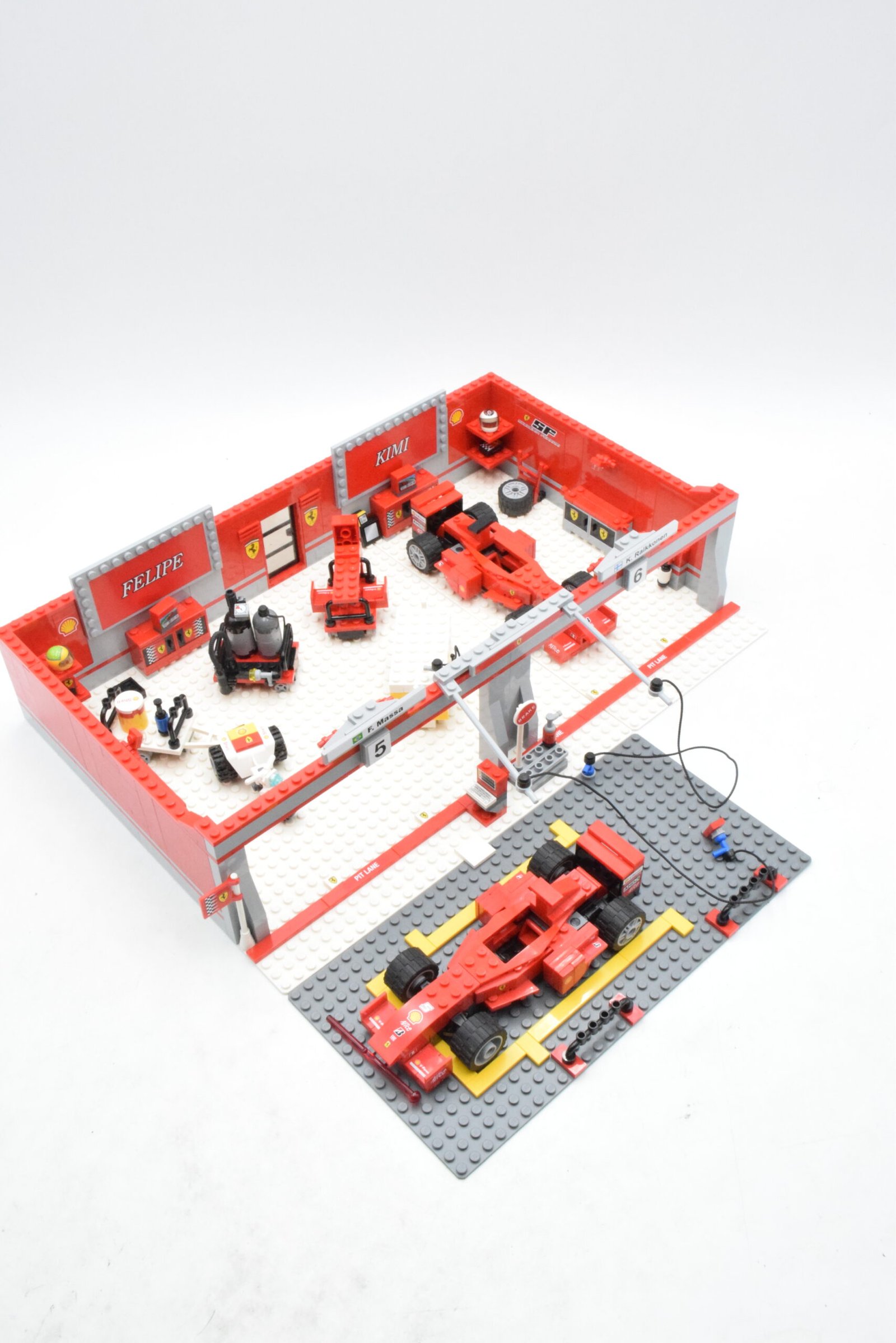 8144 LEGO Racers - Ferrari F1 Team (Raikkonen Edition) – Image 6
