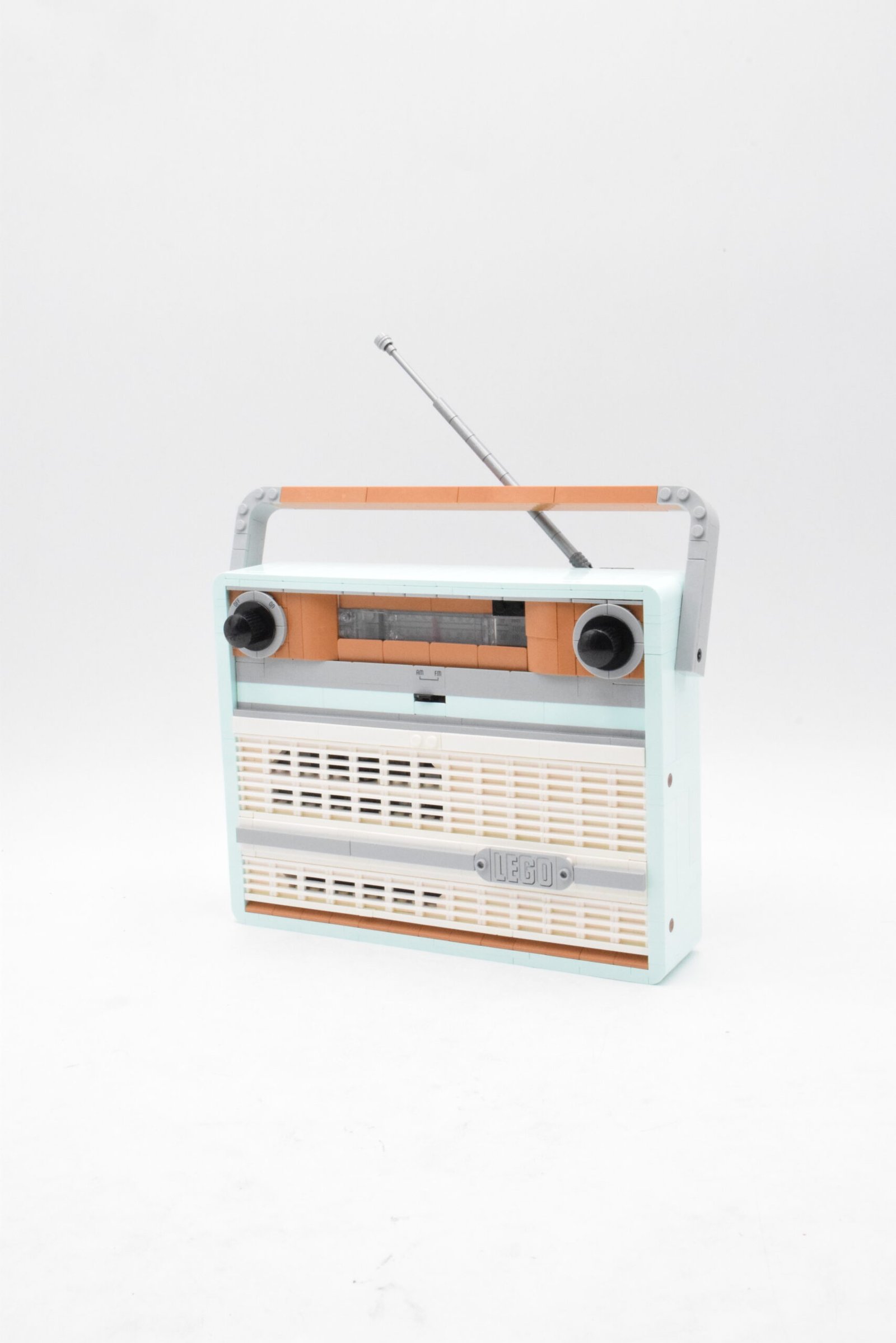 10334 LEGO Icons - La radio rétro – Image 2