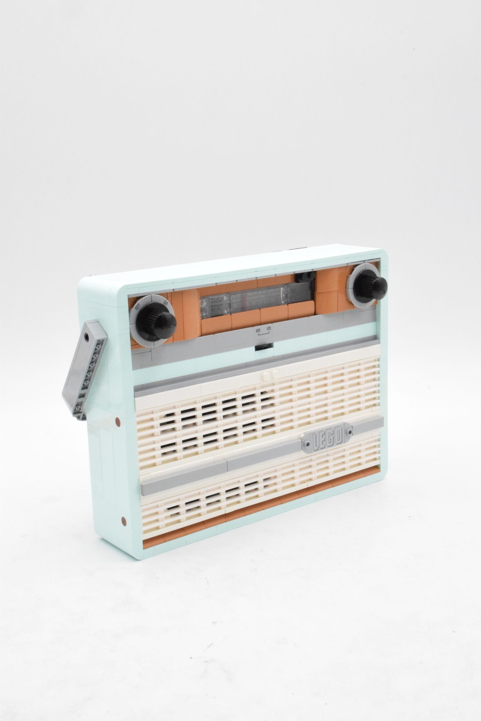 10334 LEGO Icons - La radio rétro – Image 3