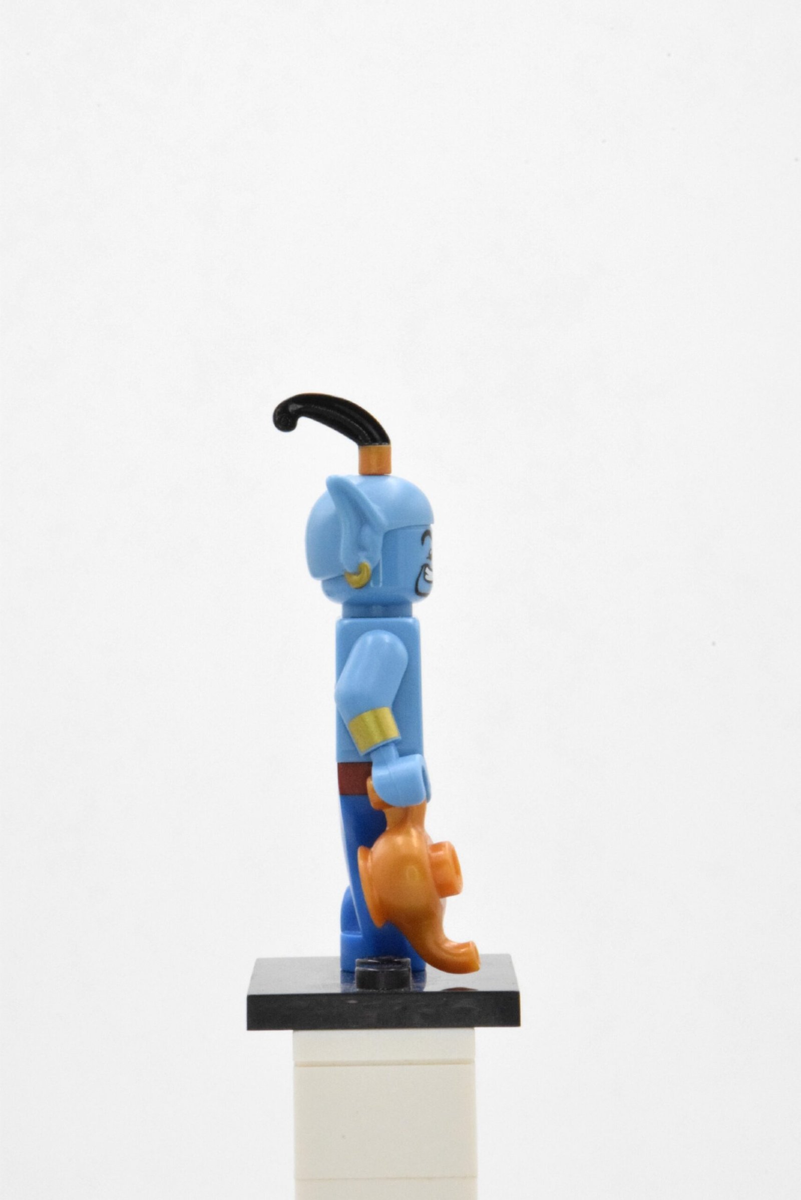 dis005 LEGO Collectible Minifigures – Genie – Image 3
