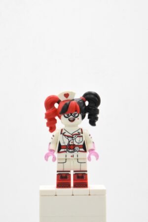 coltlbm13 LEGO Collectible Minifigures – Nurse Harley Quinn