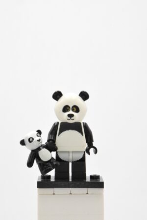 tlm015 LEGO Collectible Minifigures – Panda Guy