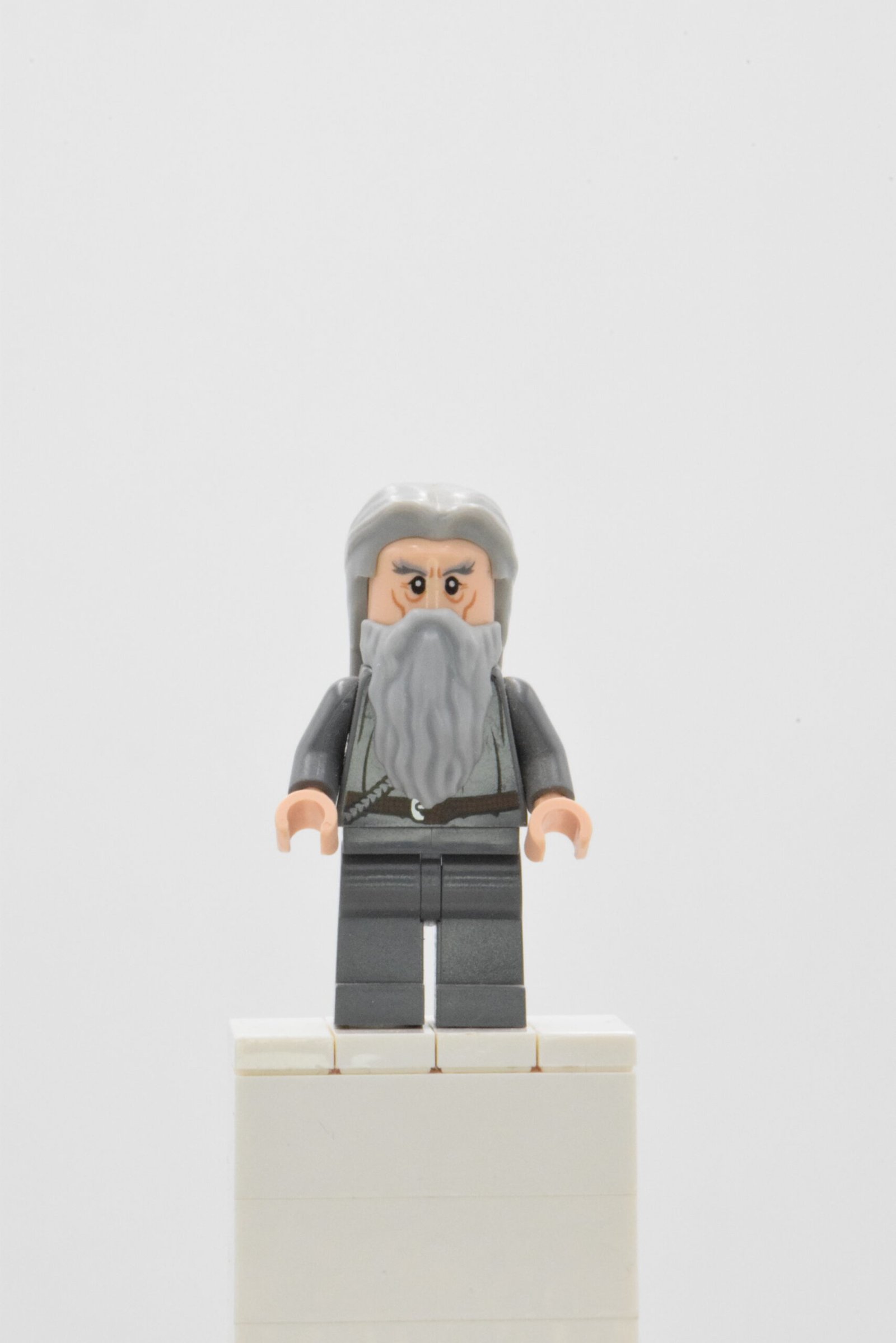 lor061 LEGO LOTR - Gandalf the Grey