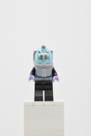 sh0355 LEGO DC - Mr. Freeze