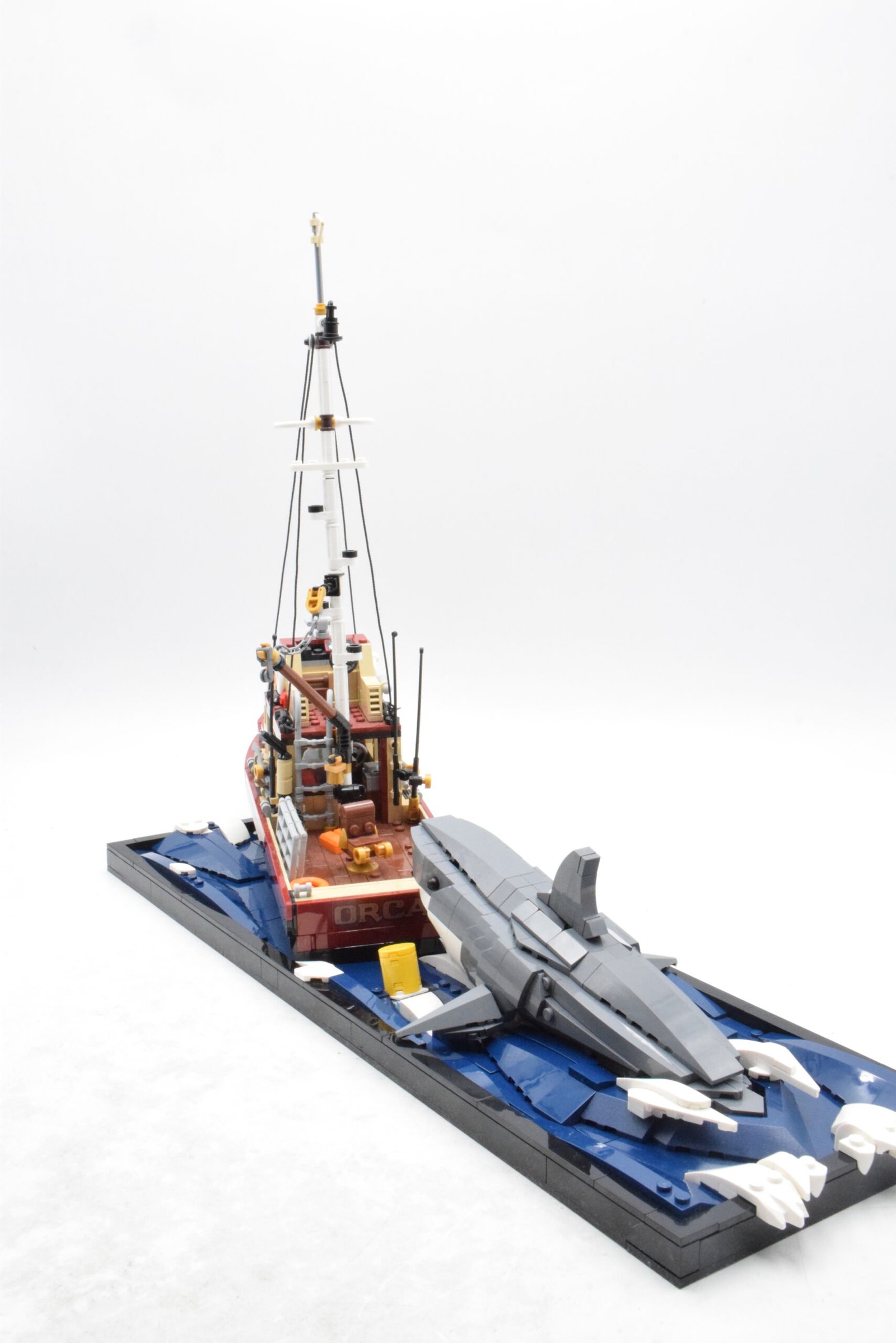 21350 LEGO Ideas - Les Dents de la Mer – Image 4