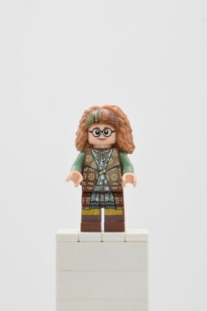 hp332 LEGO Harry Potter - Professor Sybill Trelawney