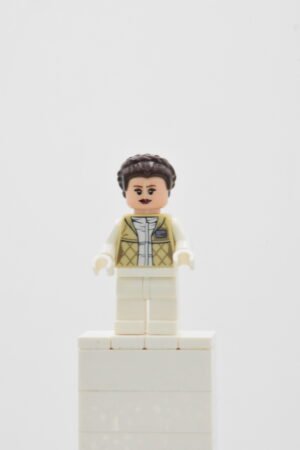 sw0346 LEGO Star Wars - Princess Leia - Hoth Outfit
