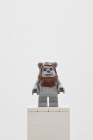 sw0236 LEGO Star Wars - Chief Chirpa (Ewok)
