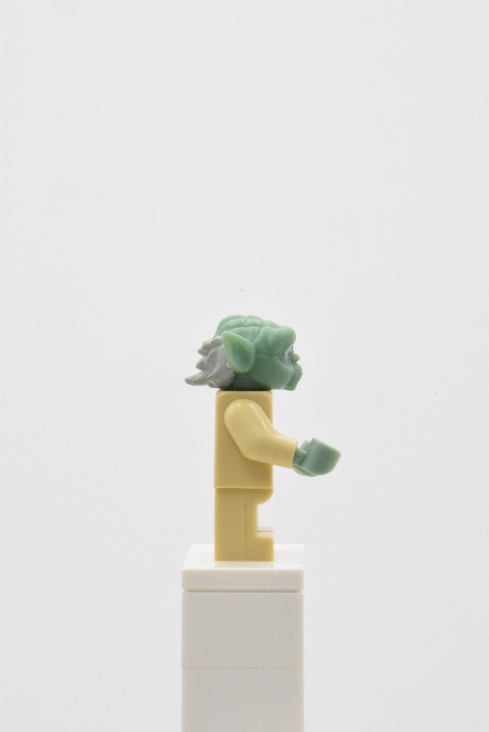 sw0219 LEGO Star Wars - Yoda – Image 4