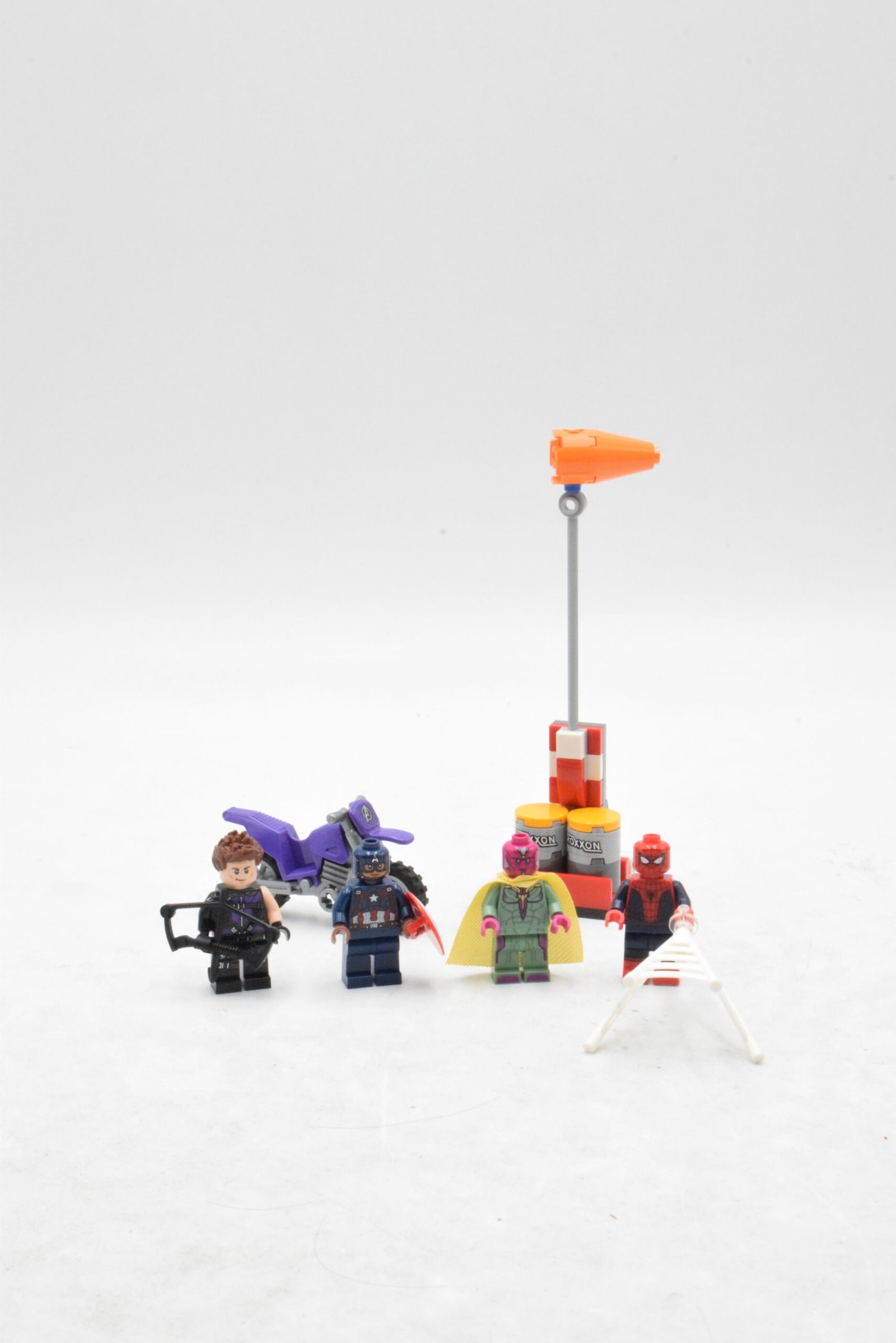 76067 LEGO Marvel - Le démontage du camion-citerne – Image 3