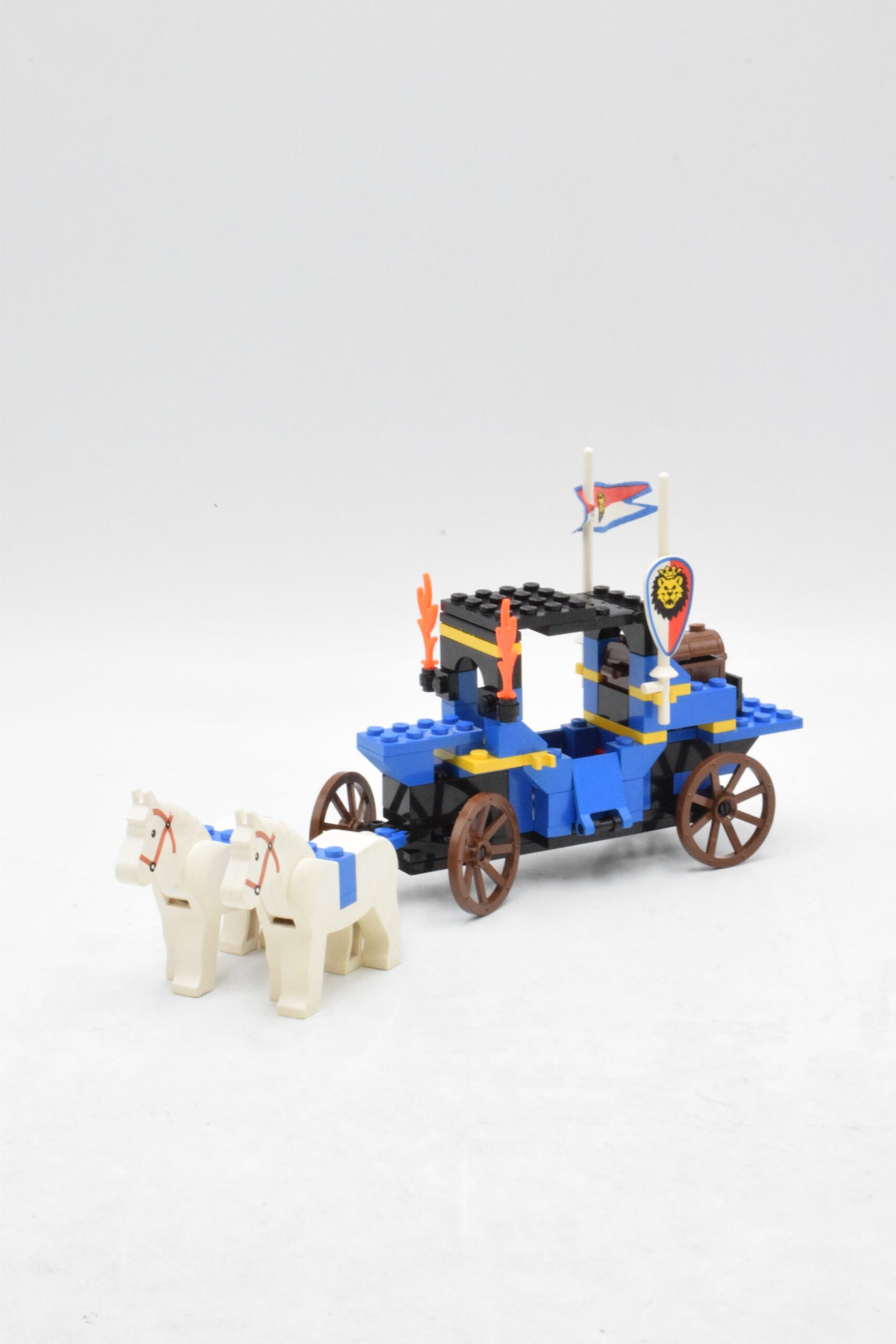 6044 - King's Carriage – Image 4