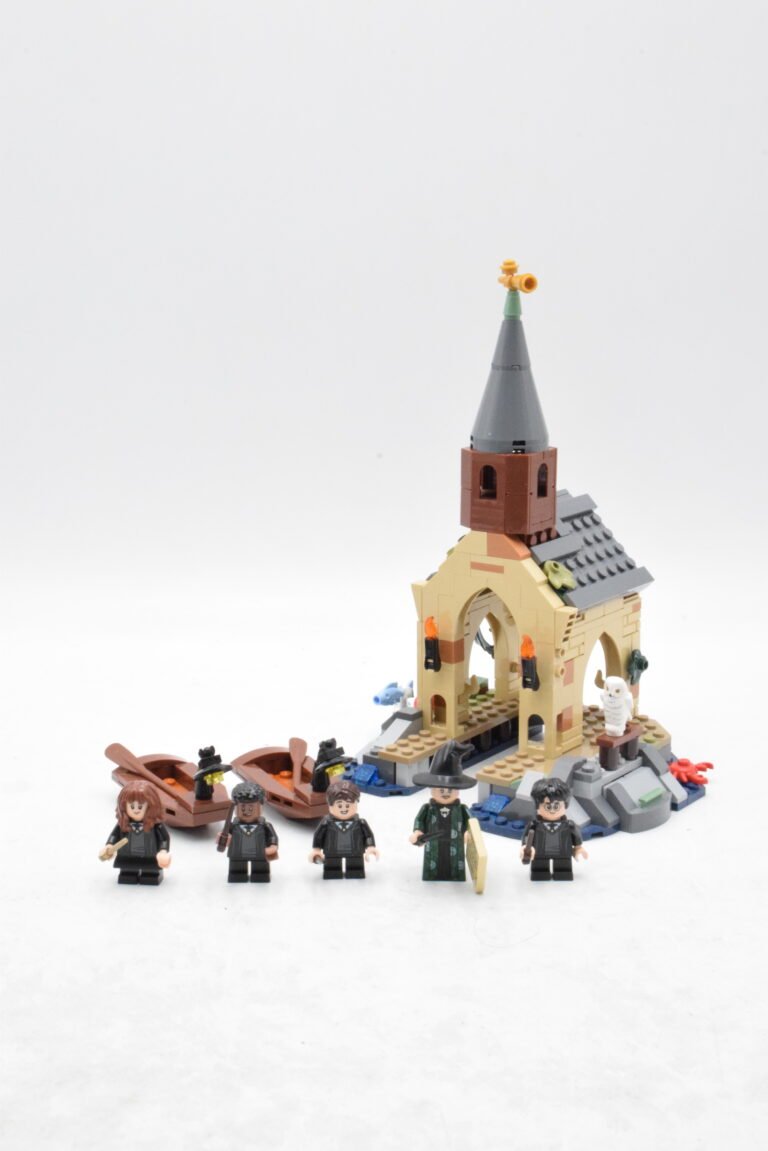 76426 - Le hangar à bateaux de Poudlard