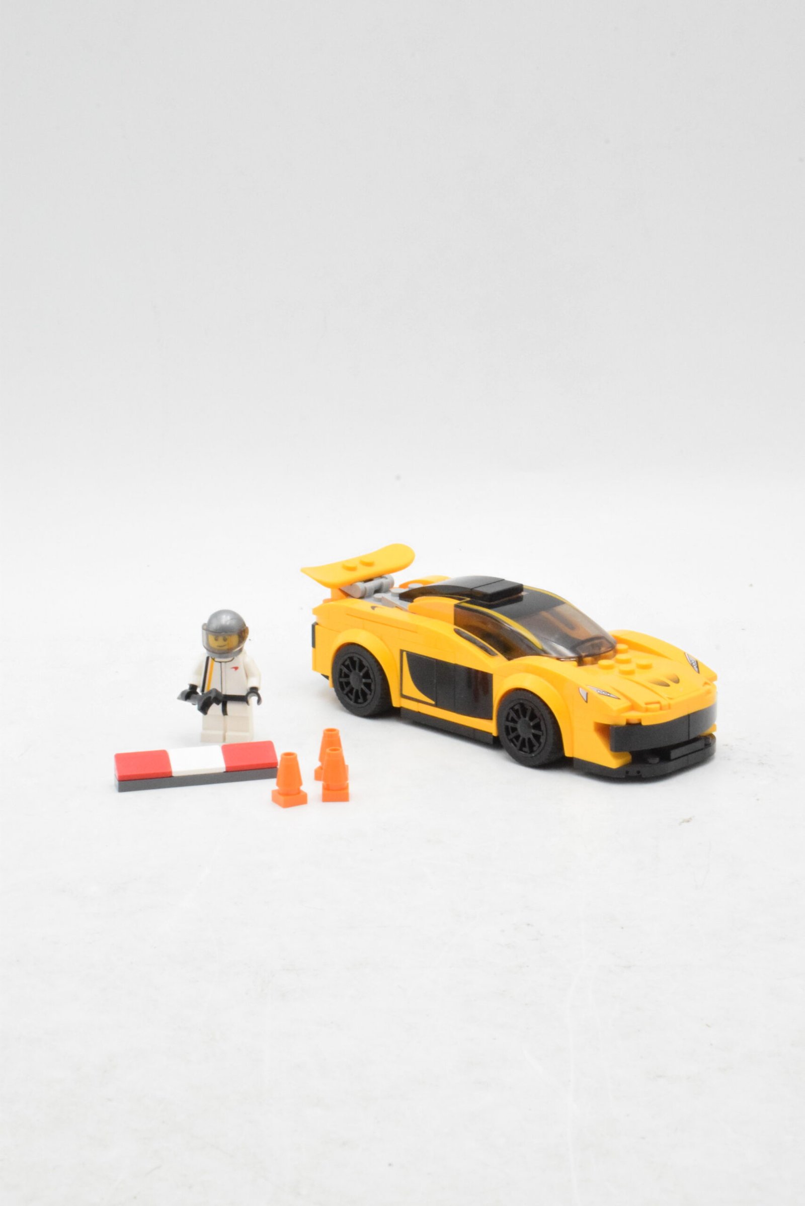 75909 - McLaren P1 – Image 2