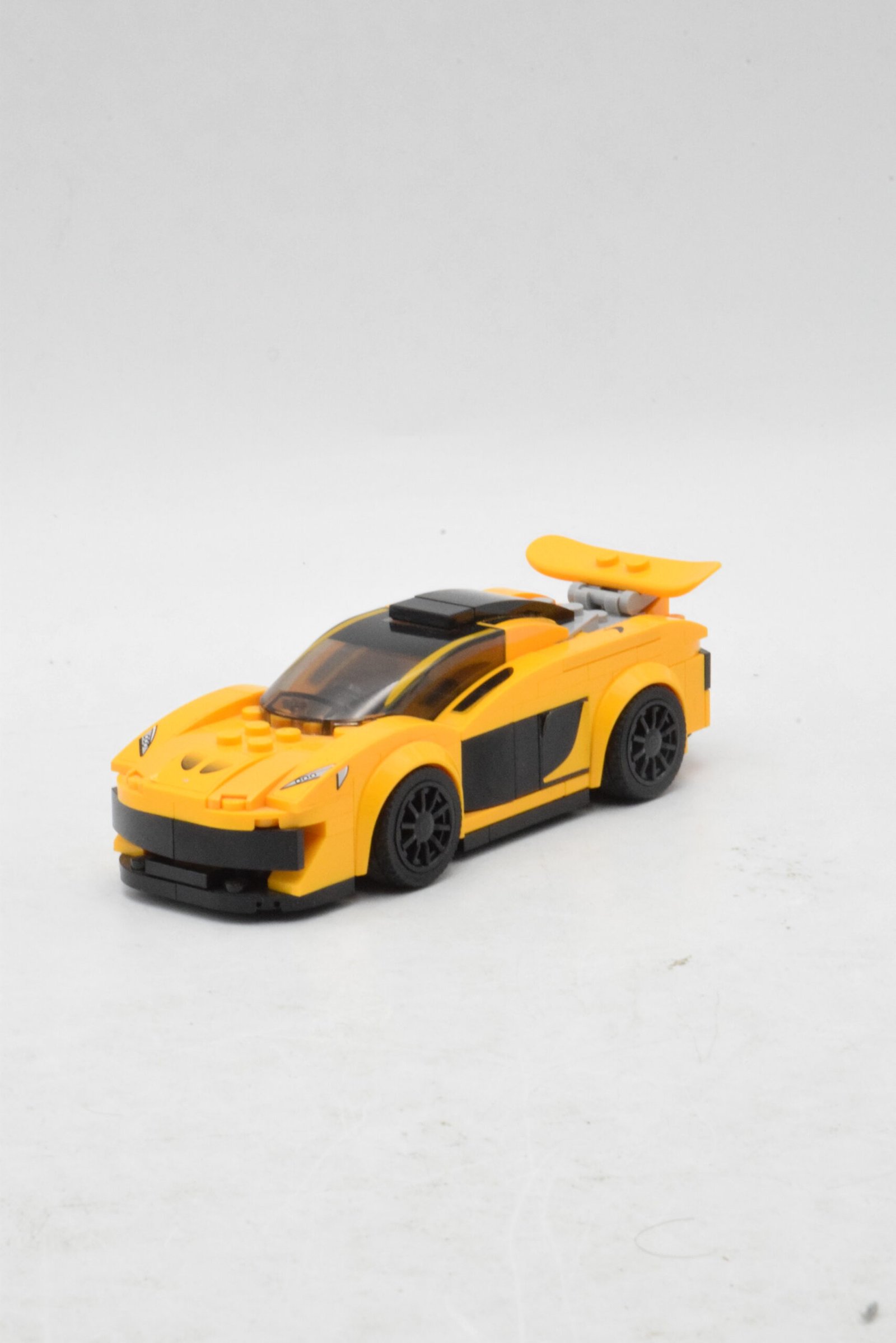 75909 - McLaren P1 – Image 4