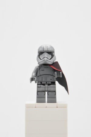 sw0904 - Captain Phasma