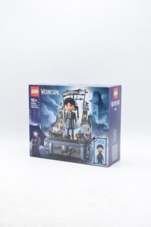 76780 - Figurine de Mercredi Addams
