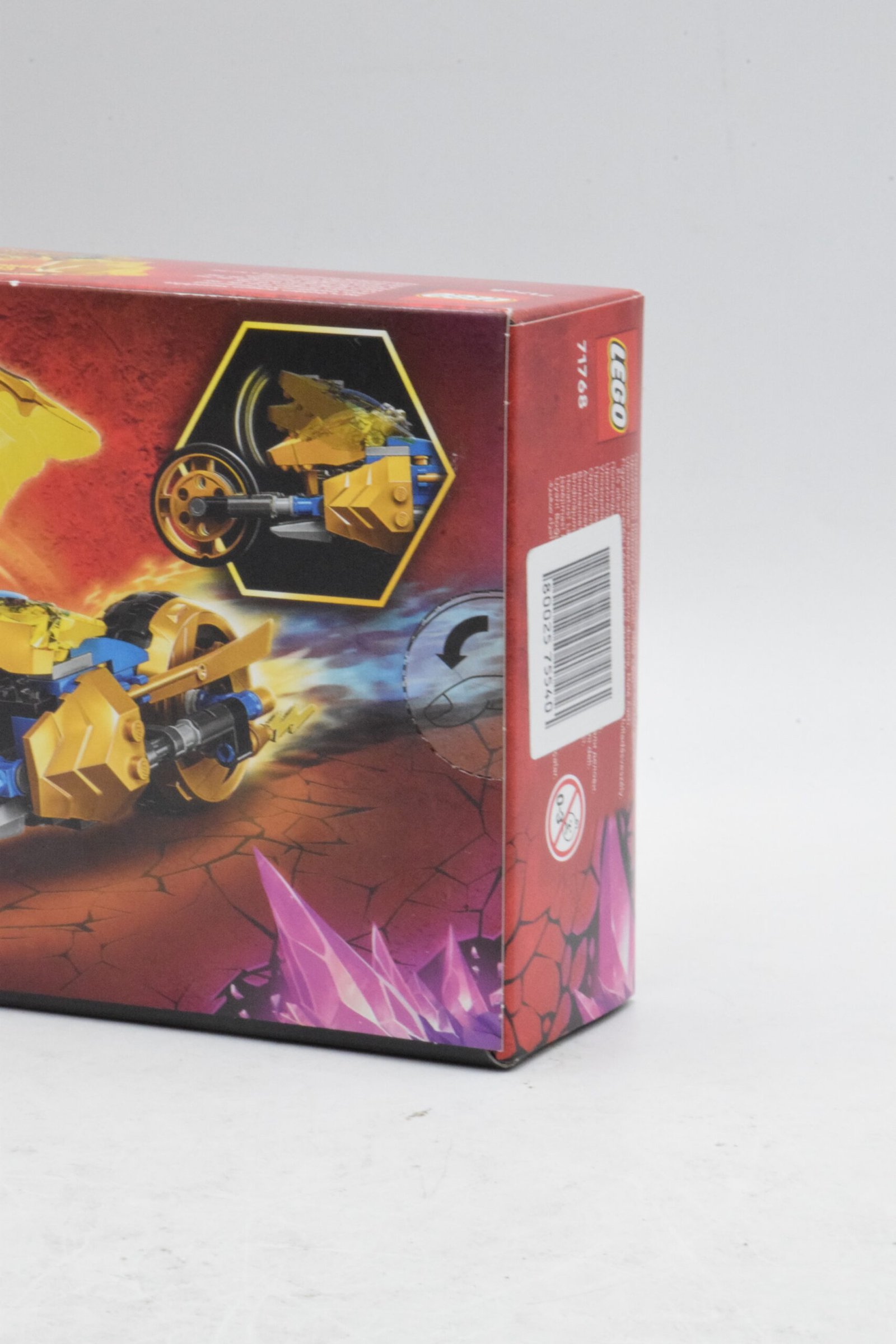 71768 - La moto dragon d’or de Jay – Image 3