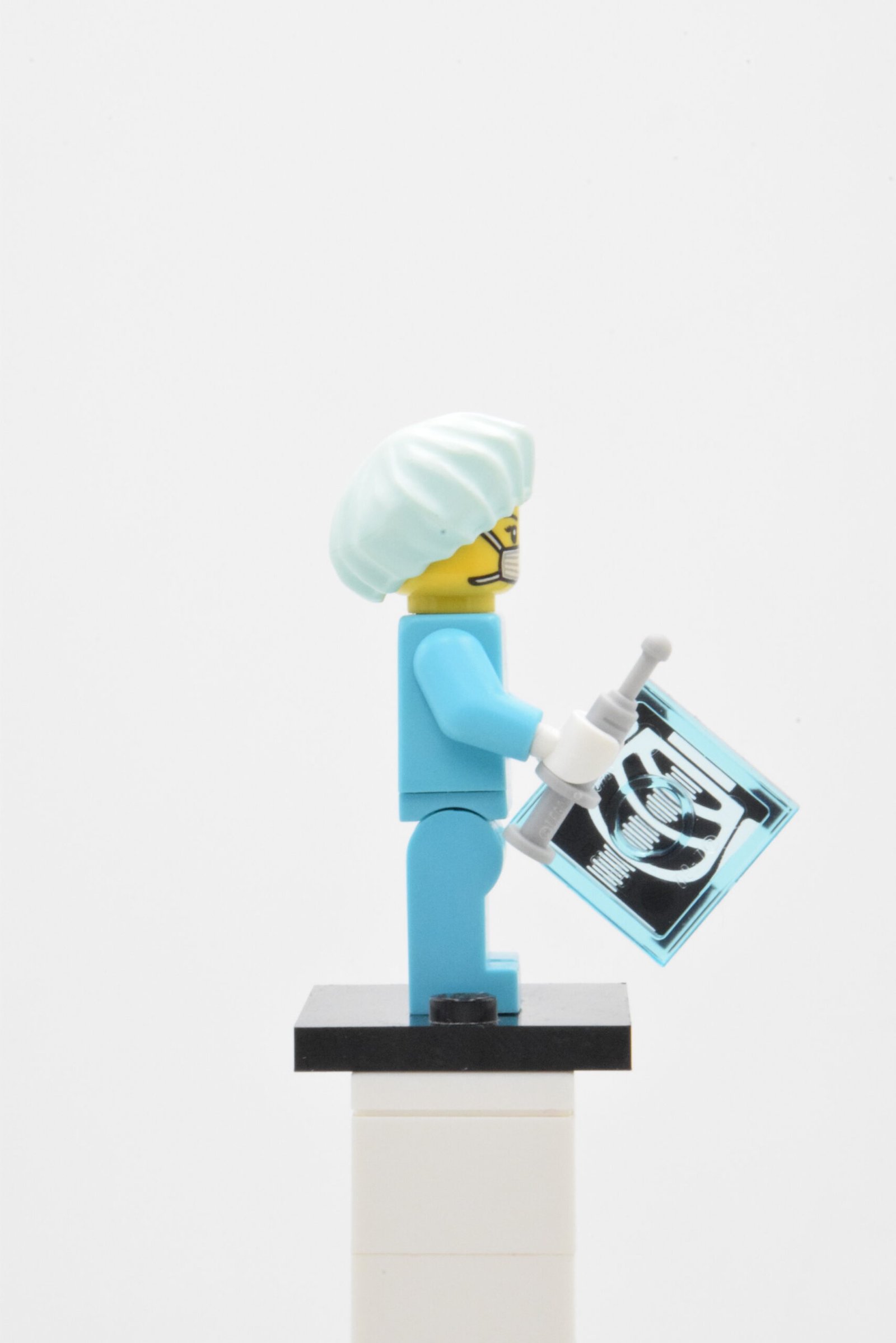 col091 - Surgeon – Image 4