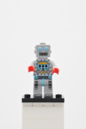 col087 - Clockwork Robot