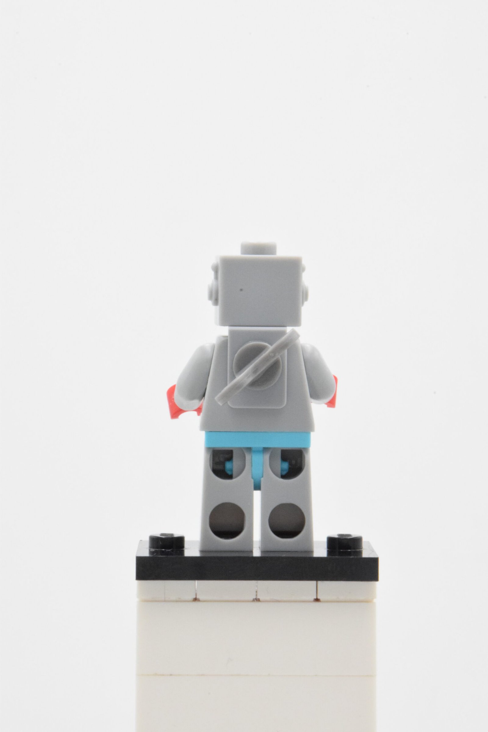 col087 - Clockwork Robot – Image 3