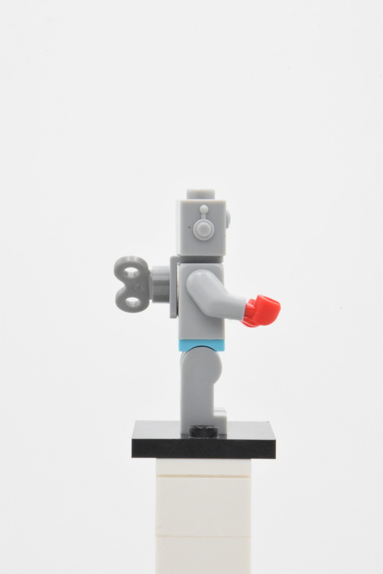 col087 - Clockwork Robot – Image 4