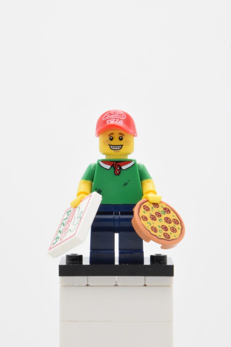 col189 - Pizza Delivery Guy