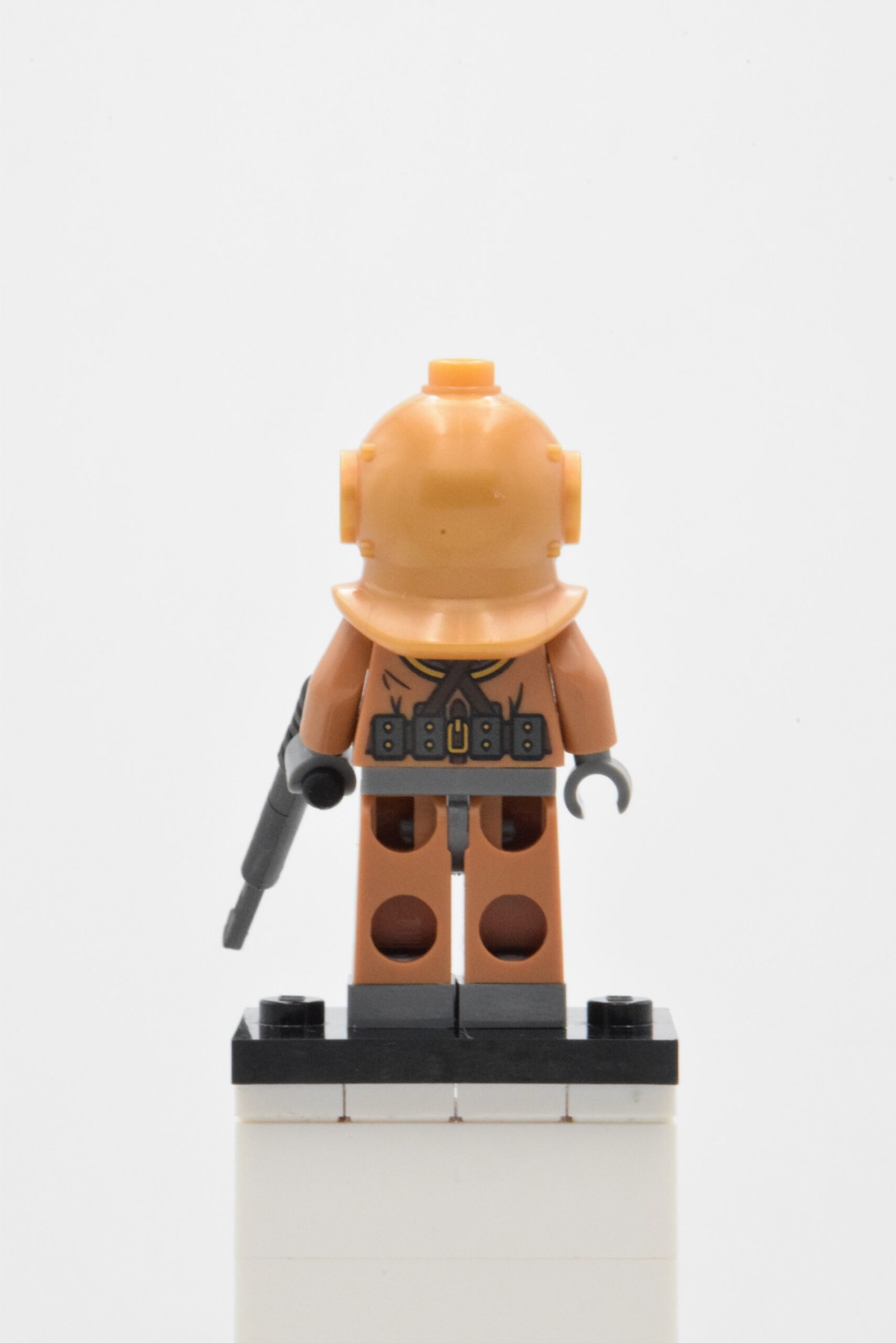 col118 - Diver – Image 3