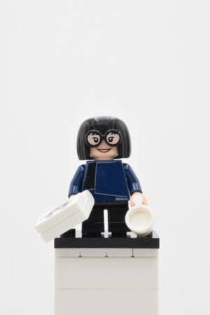 dis040 - Edna Mode