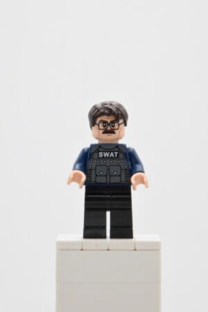 sh0063 - Commissioner James Gordon