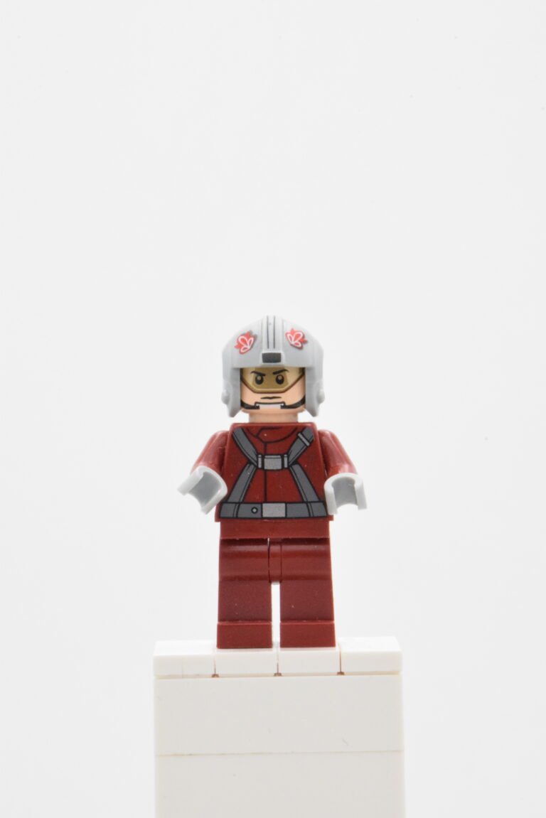 sw0619 - T-16 Skyhopper Pilot