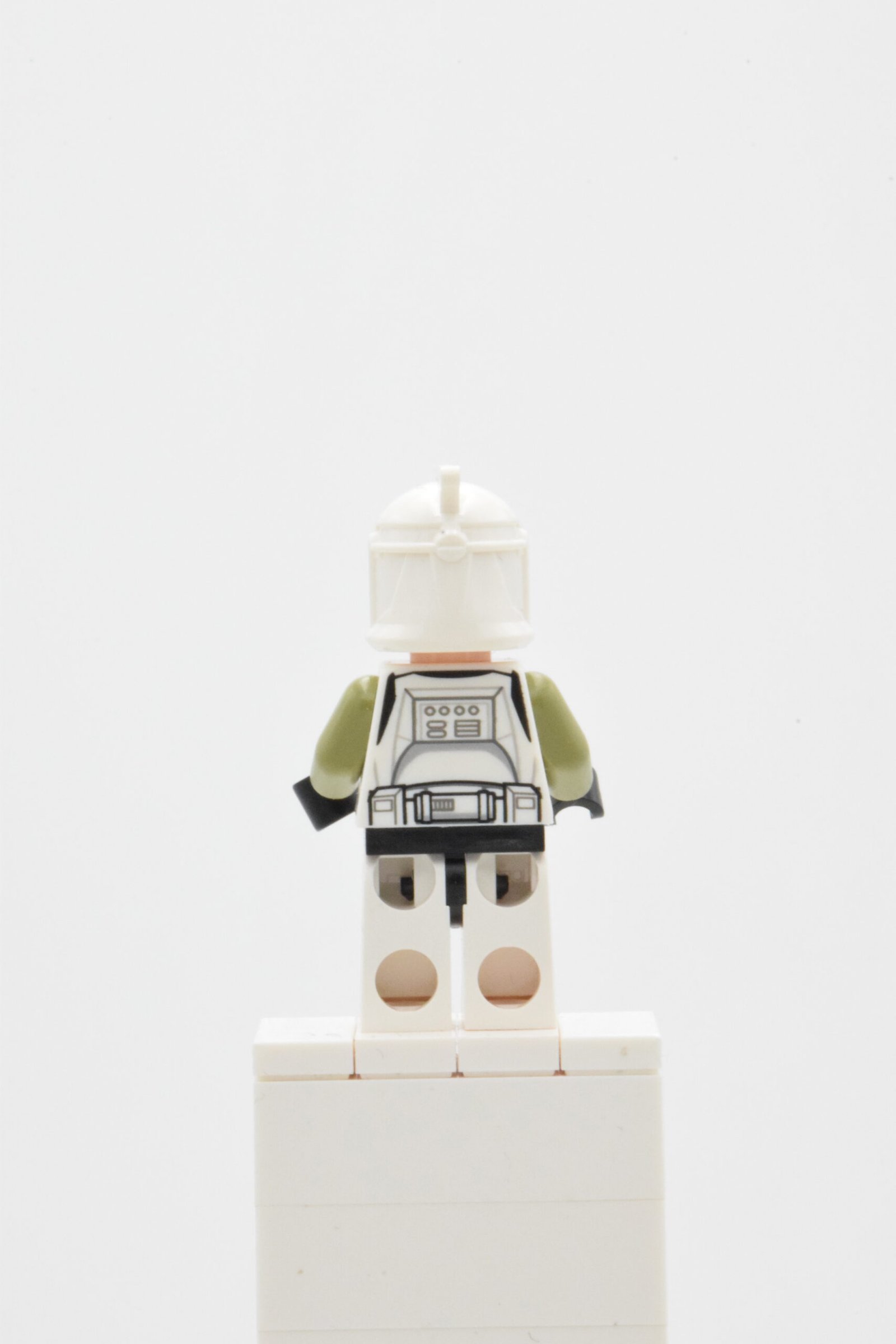 sw0438 - Clone Trooper Sergeant – Image 3