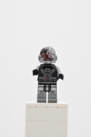 sh0155 - Cyborg