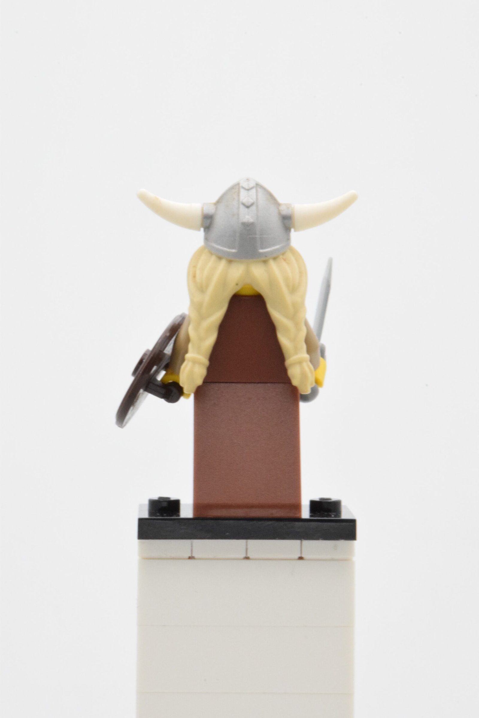 col109 - Viking Woman – Image 3