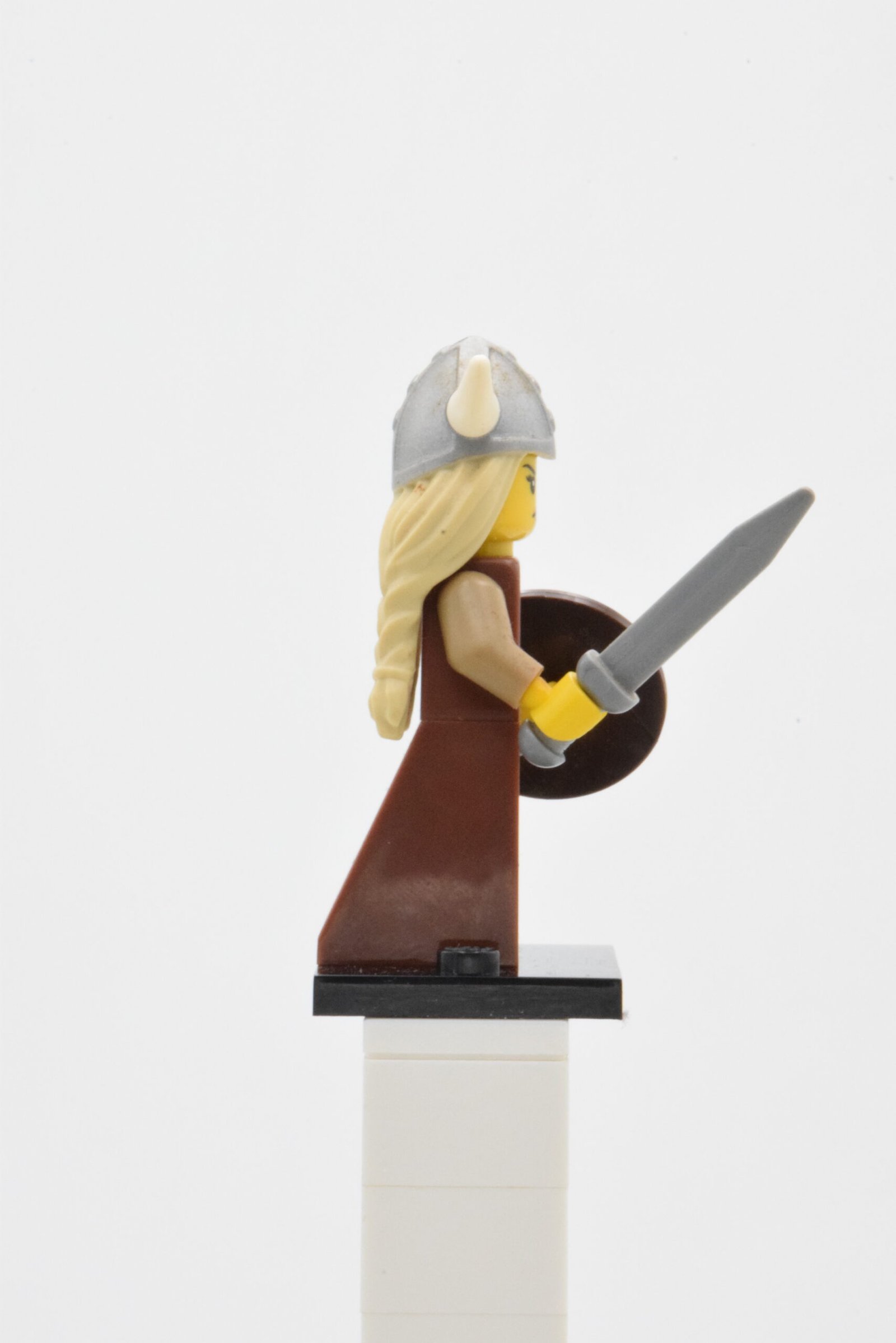 col109 - Viking Woman – Image 4