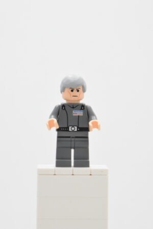 sw0157 - Grand Moff Wilhuff Tarkin