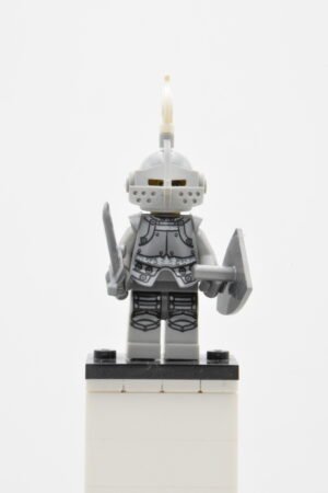 col132 - Heroic Knight