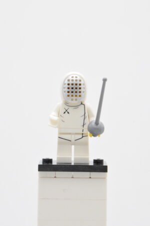 col205 - Fencer