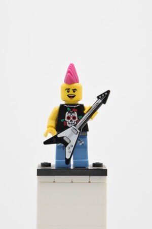 col052 - Punk Rocker