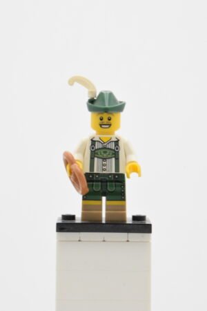 col115 - Lederhosen Guy