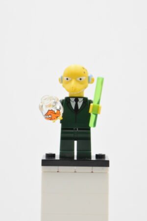 sim022 - Mr. Burns - vue de face
