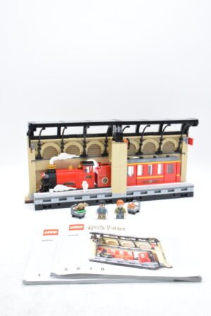 76450 - Book nook : le Poudlard Express