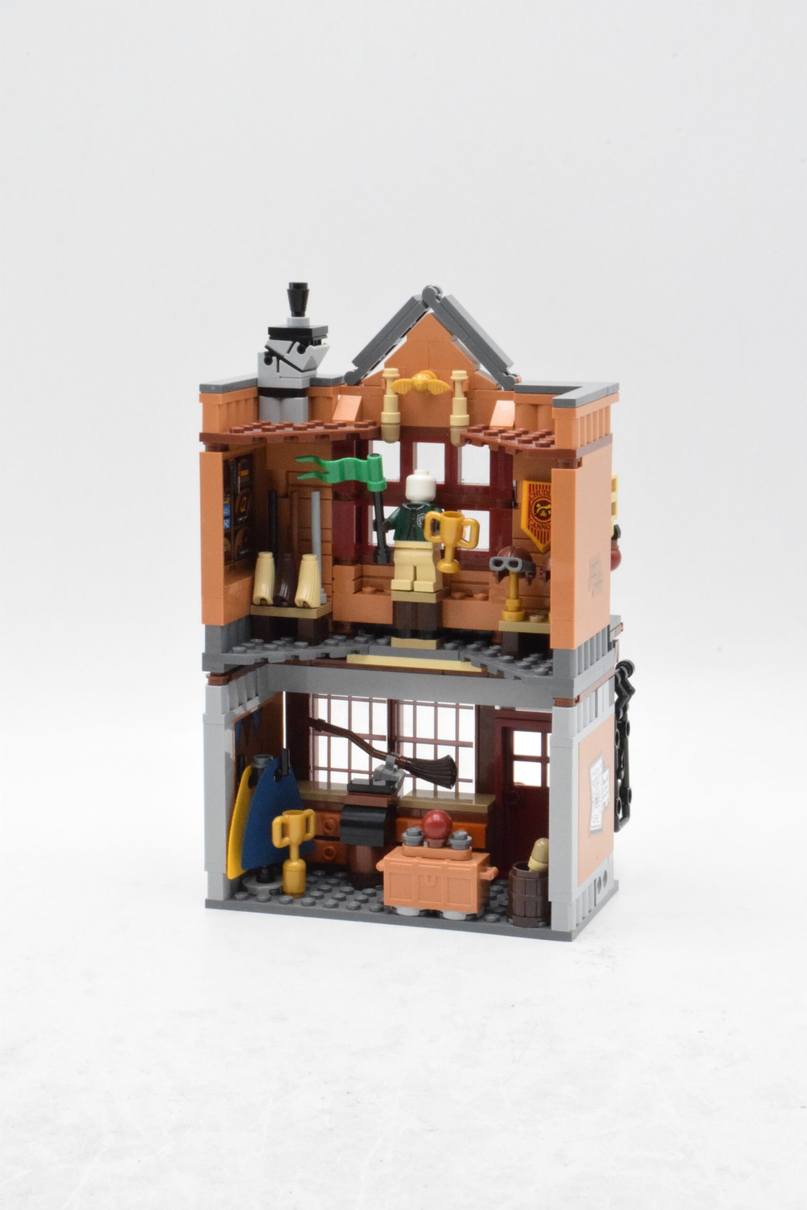 76452 - Magasin d'accessoires de Quidditch et marchand de glaces – Image 8