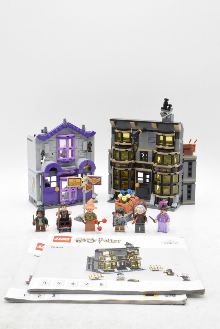 76439 - Ollivander et Madame Guipure, prêt-à-porter pour mages et sorciers