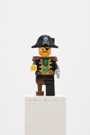 pi055 - Captain Red Beard