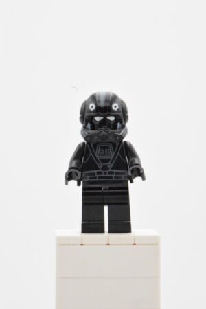 sw0304 - Imperial V-wing Pilot