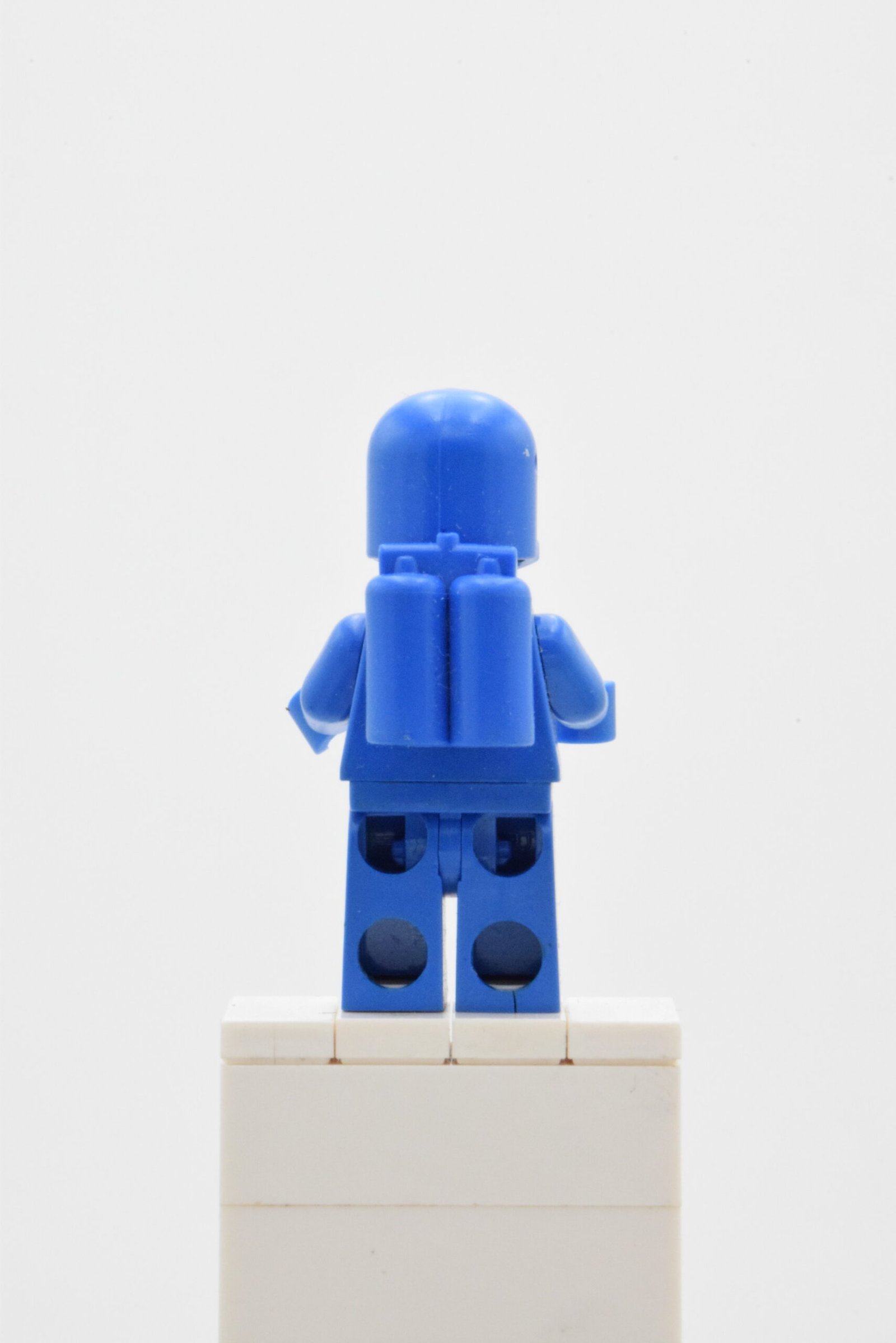 sp004 - Classic Space - Blue with Air Tanks – Image 3