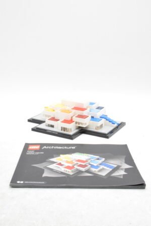 21037 - LEGO House